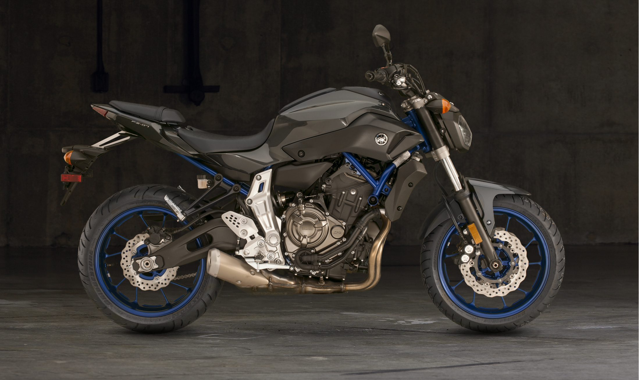 2015 yamaha fz 07 exhaust