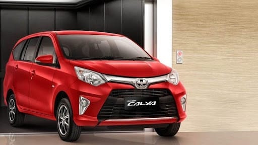 Toyota Calya Merah